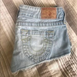 True Religion bobby cut off shorts!